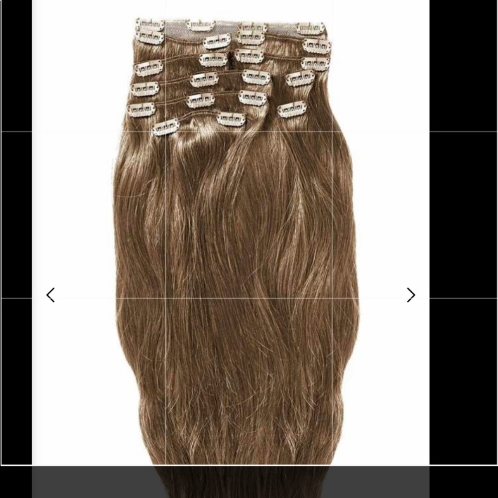 Never worn 20 inch human hair hair extensions.